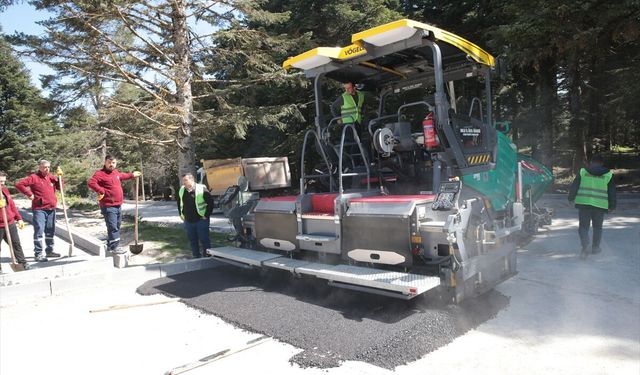 Gölcük Tabiat Parkı'na ulaşım sağlanan yollar bakım ve onarımdan geçiriliyor