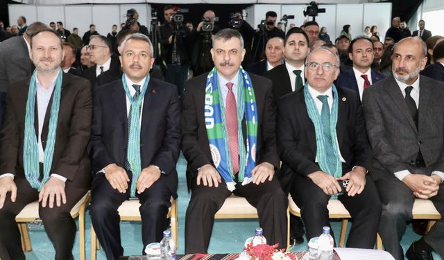 İçişleri Bakanı Çiftçi, '3. Rize Kitap Fuarı'nın açılışında konuştu: