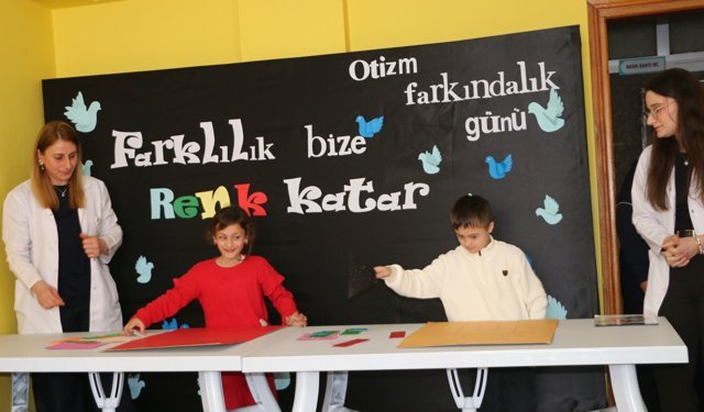 Of'ta Dünya Otizm Farkındalık Günü kutlandı
