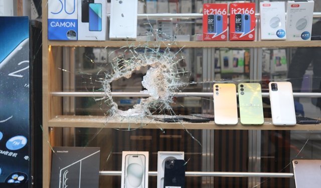 Ordu'da iş yerinden cep telefonu hırsızlığı güvenlik kamerası tarafından kaydedildi