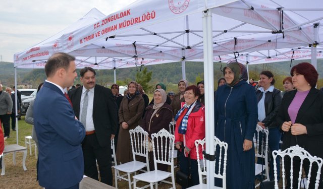 KADIN ELİYLE YENİ BİR GELECEK