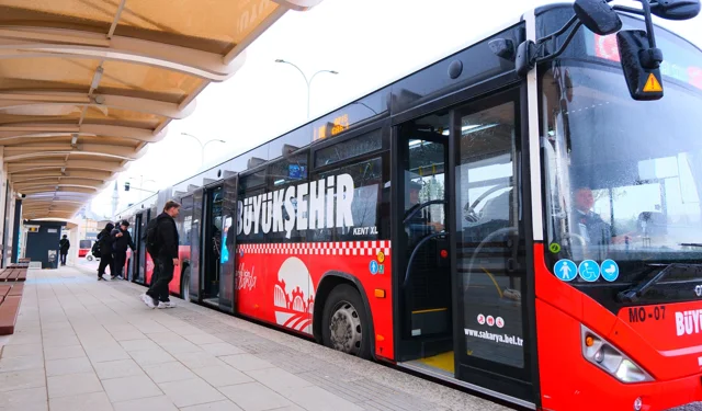 Sakarya'da metrobüs için yeni dönem yarın başlıyor