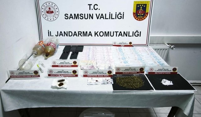 Samsun'da uyuşturucu operasyonunda 5 zanlı yakalandı