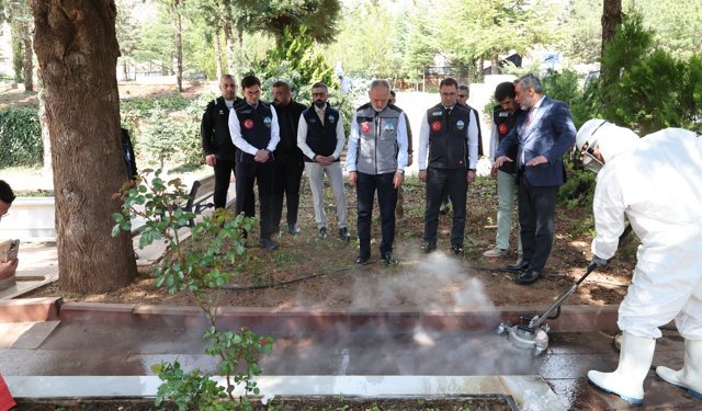 Tokat Belediyesi Temizlik İşleri Müdürlüğüne yeni yıkama aracı alındı