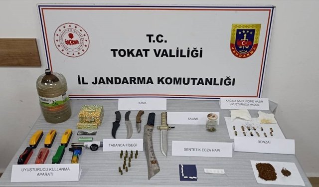 Tokat'ta uyuşturucu operasyonunda 4 zanlı yakalandı
