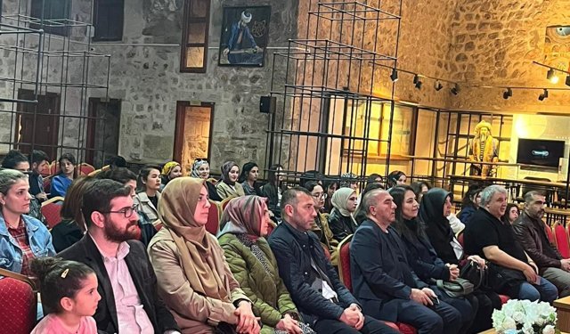 Tokat'ta yakın ilişkilerde mitler ve kanıta dayalı bulgular söyleşisi yapıldı