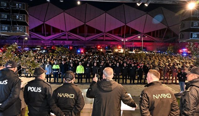 Trabzon merkezli 5 ilde gerçekleştirilen uyuşturucu operasyonunda 91 zanlı yakalandı