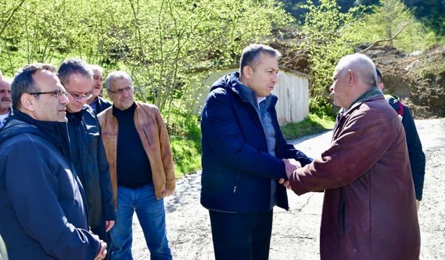 Trabzon Valisi Şahin, heyelan bölgesinde inceleme yaptı