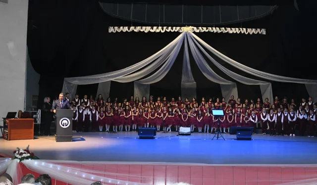 Trabzon'da miniklerden anlamlı sosyal sorumluluk konseri