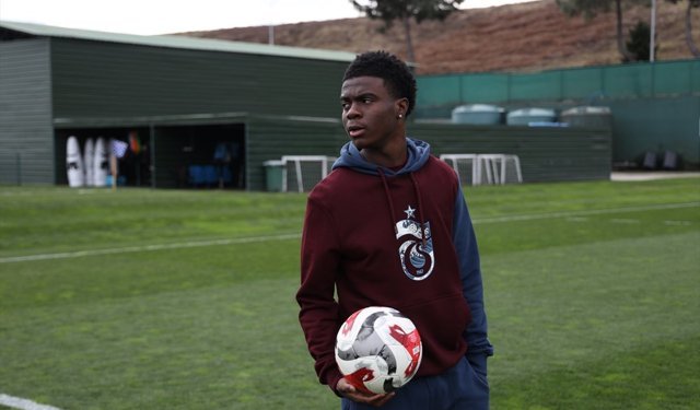 Trabzonspor'un genç oyuncusu Oulai'nin hayalleri büyük:
