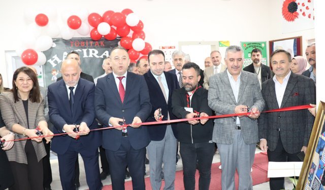 Ünye'de TÜBİTAK 4006 Bilim Fuarı düzenlendi