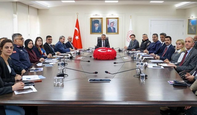 OKUL ÇEVRESİNDEKİ ÖNLEMLER MASAYA YATIRILDI