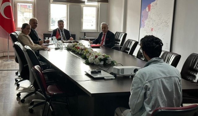 KAYMAKAM HALK GÜNÜNDE VATANDAŞLARI DİNLEDİ