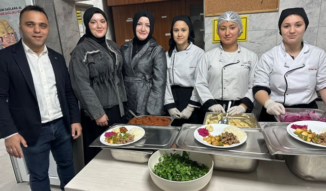 10 BİN KİŞİ KAPASİTELİK YEMEKHANİN AÇILIŞI YAPILDI