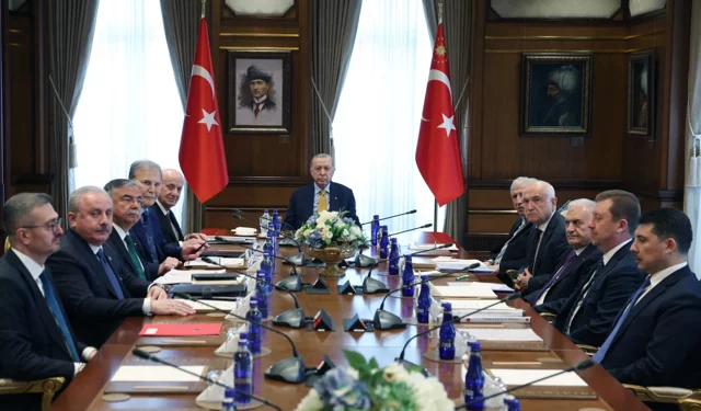 Yüksek İstişare Kurulu Külliye'de toplandı