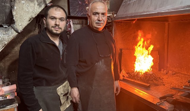 BABA-OĞUL 21 YILDIR BİRLİKTE DÖVÜYOR…