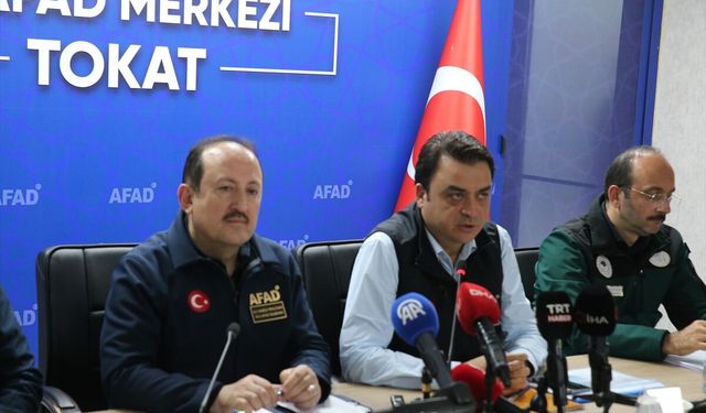 AFAD Başkanı Pehlivan, Tokat'ta taşkın riski nedeniyle 4 binin üzerinde hanenin tahliye edildiğini söyledi: