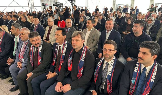 İLK GÜN 3 BİN 500 KİŞİ ZİYARET ETTİ