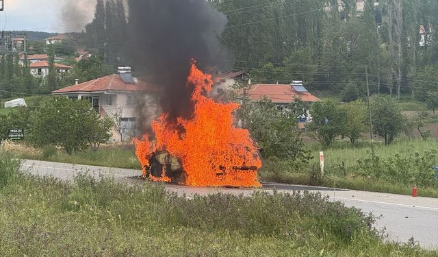 Amasya'da iki otomobilin çarpıştığı kazada 2 kişi öldü, 2 kişi yaralandı