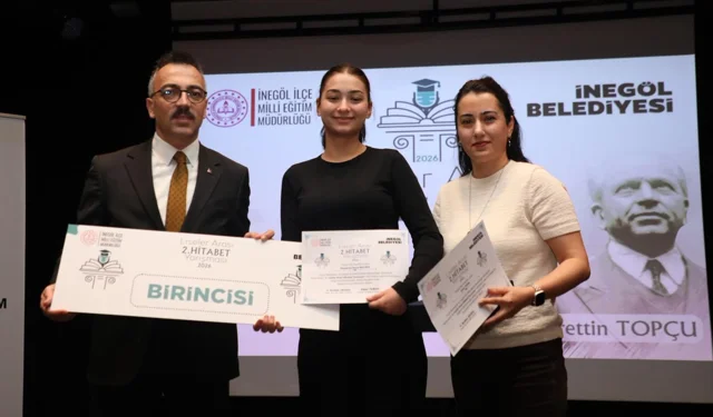 Bursa İnegöl'de liseliler hitabetini konuşturdu