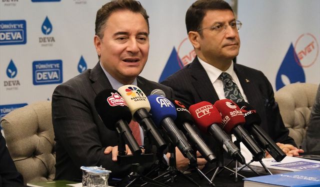 DEVA Partisi Genel Başkanı Babacan, Çorum'da basın toplantısı düzenledi