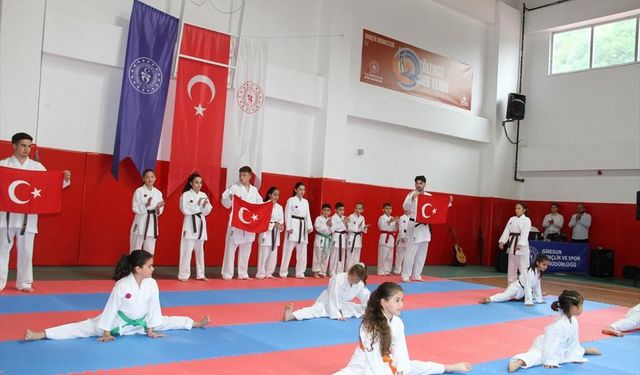 Giresun'da 19 Mayıs Atatürk'ü Anma, Gençlik ve Spor Bayramı kutlandı