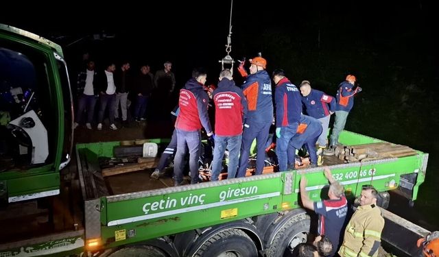 Giresun'da derede akıntıya kapılan amca ile yeğeni kayboldu