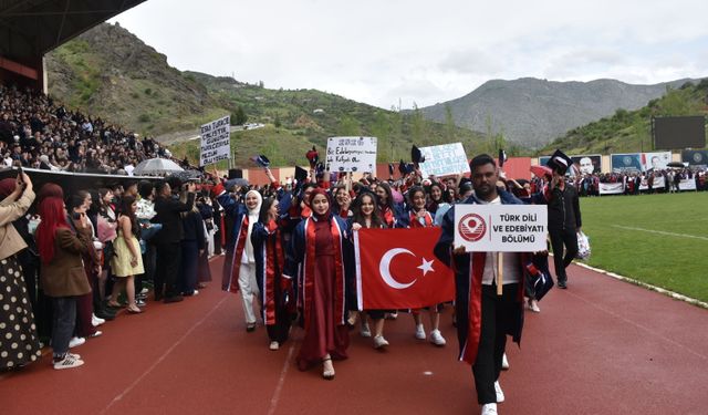 Gümüşhane Üniversitesi'nde mezuniyet töreni düzenlendi