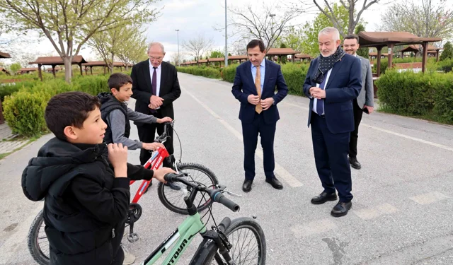 Isparta heyeti Karatay'da yatırımları inceledi