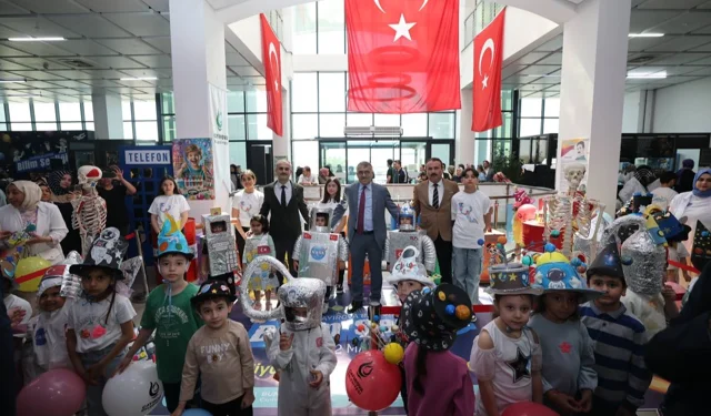 Kocaeli Çayırova'da 2. Bilim Şenliği kapılarını açıyor
