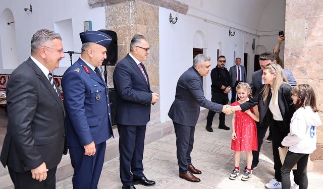 Merzifon'da bayramlaşma töreni yapıldı