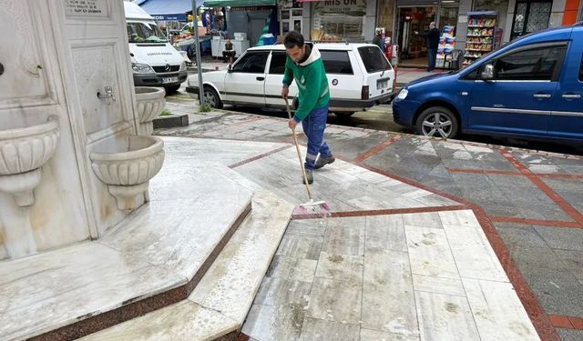 Rize'de bayram öncesi temizlik çalışmaları devam ediyor