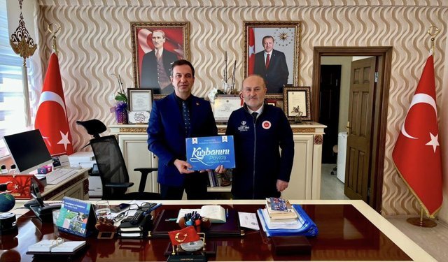 Suluova Kaymakamı Gürçam, Filistin'e kurban bağışında bulundu