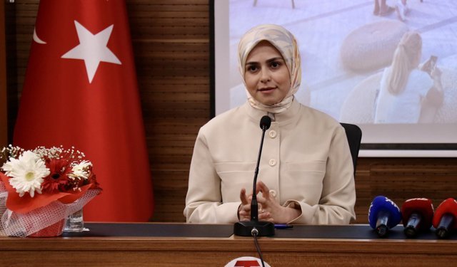 Sürmene'de yapılacak 'Bayraktar Bilim Merkezi'nin protokolü imzalandı