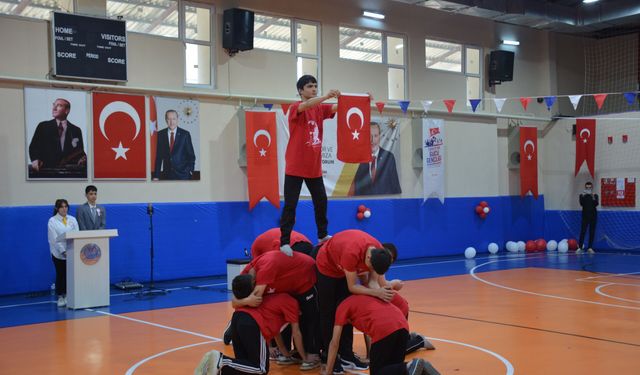 Tokat'ın ilçelerinde 19 Mayıs Atatürk'ü Anma, Gençlik ve Spor Bayramı kutlandı
