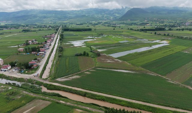 Tokat'ta sağanak nedeniyle tarım arazilerini su bastı