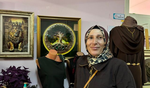 Alaca'da Hayat Boyu Öğrenme Haftası kapsamında karma sergi açıldı