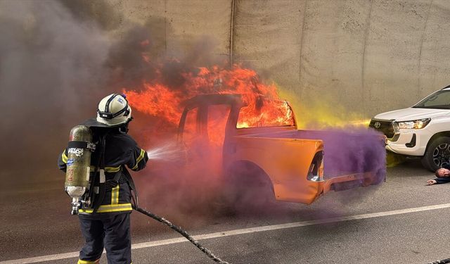 Amasra Tüneli'nde trafik kazası ve araç yangını tatbikatı yapıldı