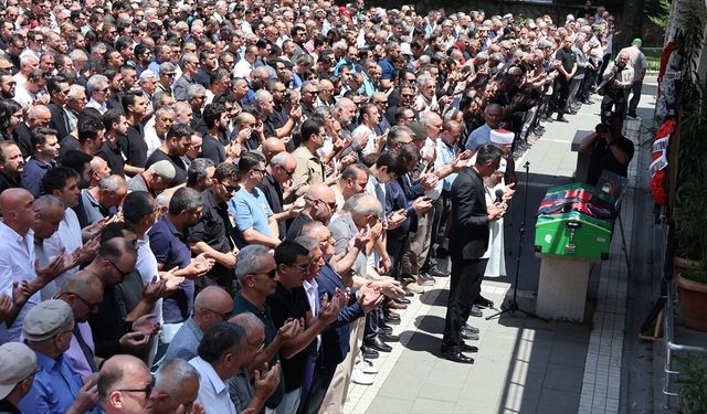 Amasya Üniversitesi Rektör Yardımcısı Prof. Dr. Çekin son yolculuğuna uğurlandı