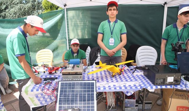 Bakan Yardımcısı Macit Kastamonu'da 'Köklerden Geleceğe Girişimcilik Zirvesi'ne katıldı