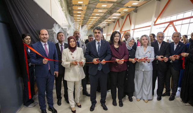 Bolu'da 'Hayat Boyu Öğrenme Haftası' kapmasında sergi açıldı
