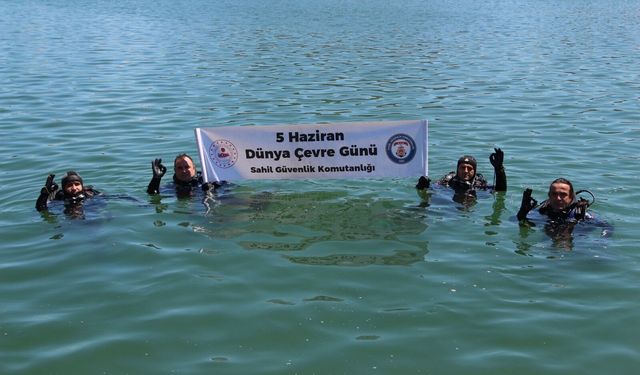 Giresun'da dalgıçlar denizde dip temizliği yaptı
