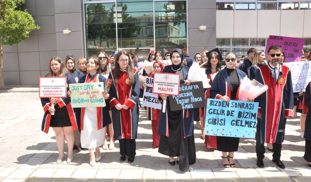 Gümüşhacıköy Hasan Duman Meslek Yüksekokulu'nda mezuniyet töreni düzenlendi