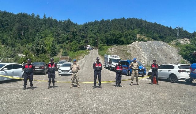 MADEN OCAĞINDA GÖÇÜK, İŞÇİ MAHSUR KALDI