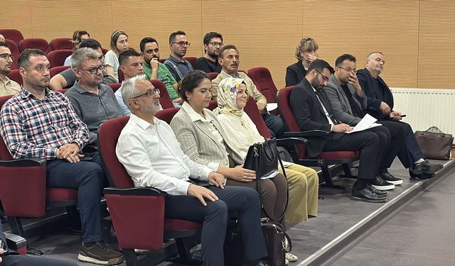 Karabük Üniversitesi, 'Merkez-Yerel Afet ve Acil Durumlarla Mücadele Modeli Raporu'nu tanıttı