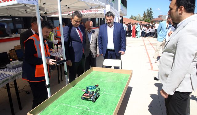 Kastamonu'da 'Köyde Bilim Var: Keşfet, Tasarla, Üret Projesi' şenliği yapıldı