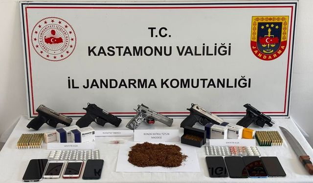 Kastamonu'da uyuşturucu operasyonunda 9 zanlı yakalandı