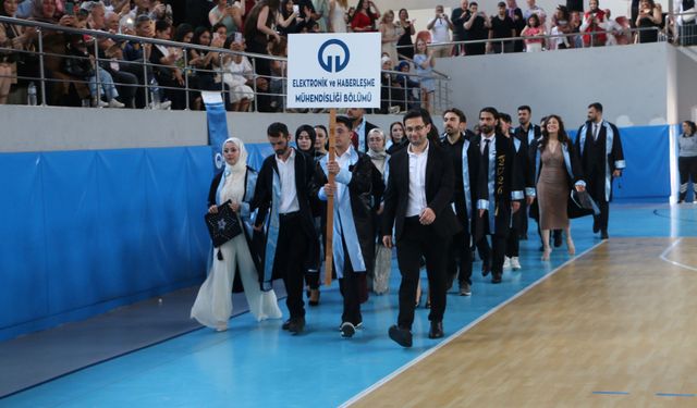 KTÜ Of Teknoloji Fakültesi'nde mezuniyet töreni yapıldı