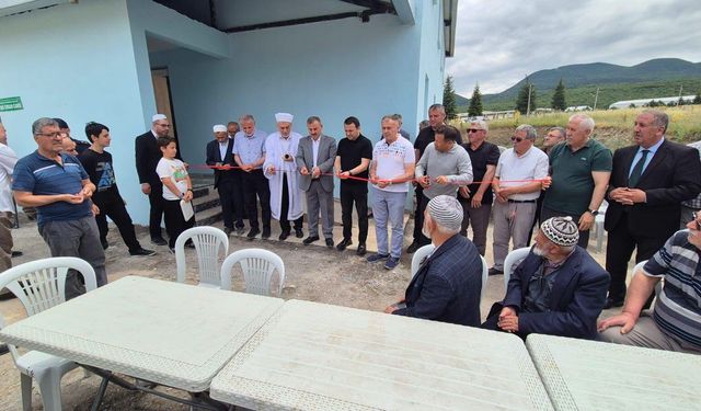 Niksar OSB'de yapımı tamamlanan Ahi Evran Camisi ibadete açıldı
