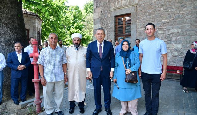 Ordu ve Trabzon'da vatandaşlara aşure ikram edildi